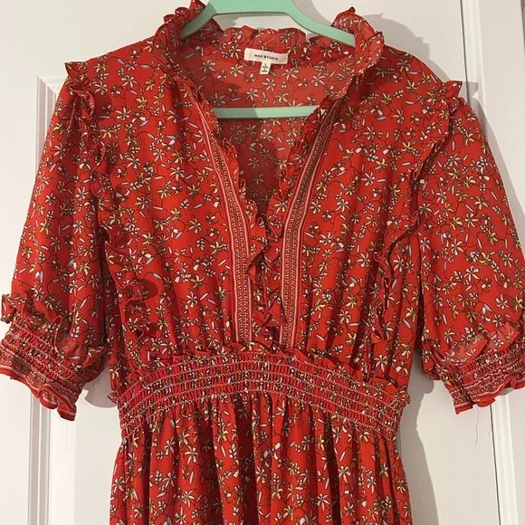 Max Studio Tiered Boho Red Floral Puff Sleeve Maxi Dress - Picture 4 of 8